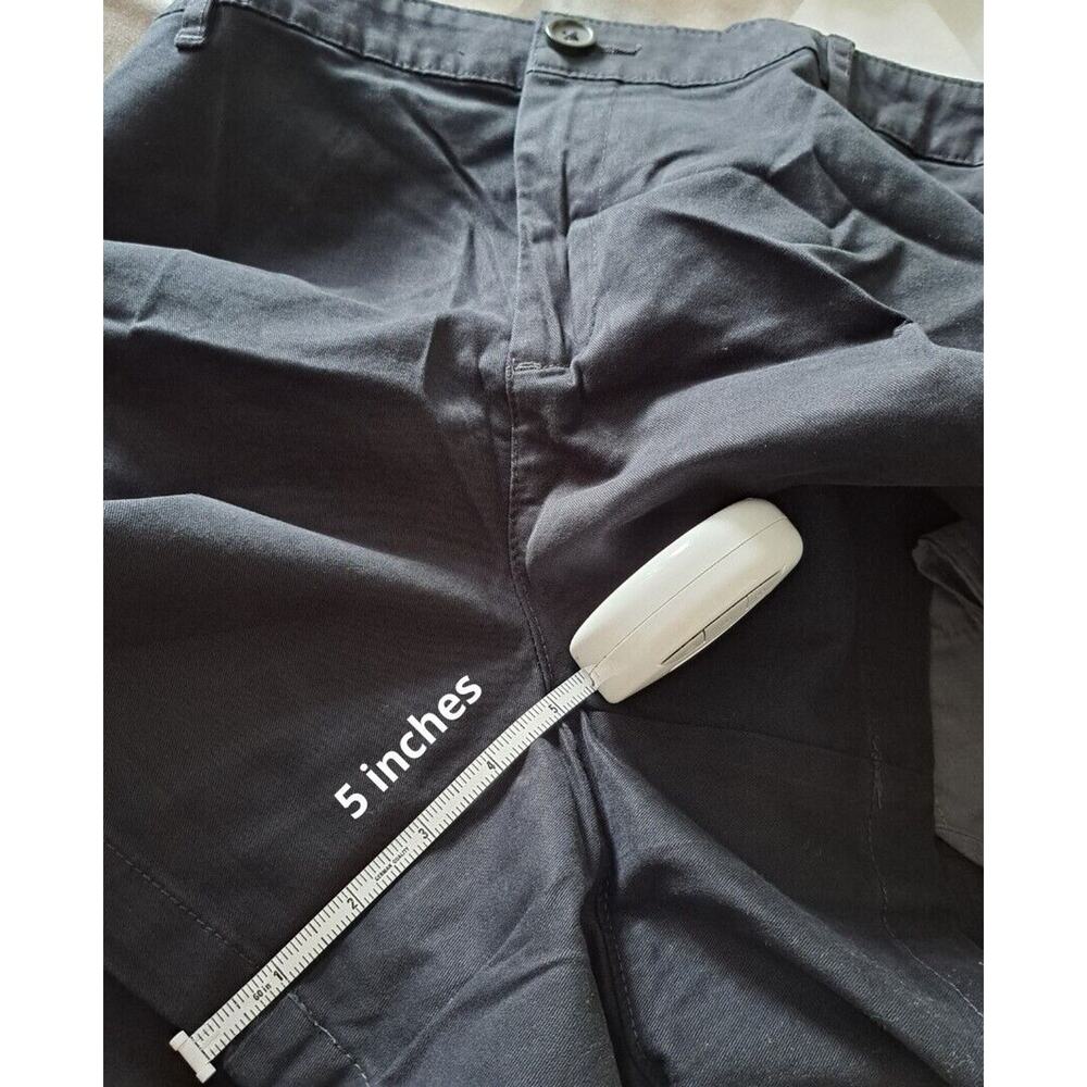 Amazon Essentials Women's 5 In Inseam Chino Short Black Size 16‎ - Picture 6 of 11
